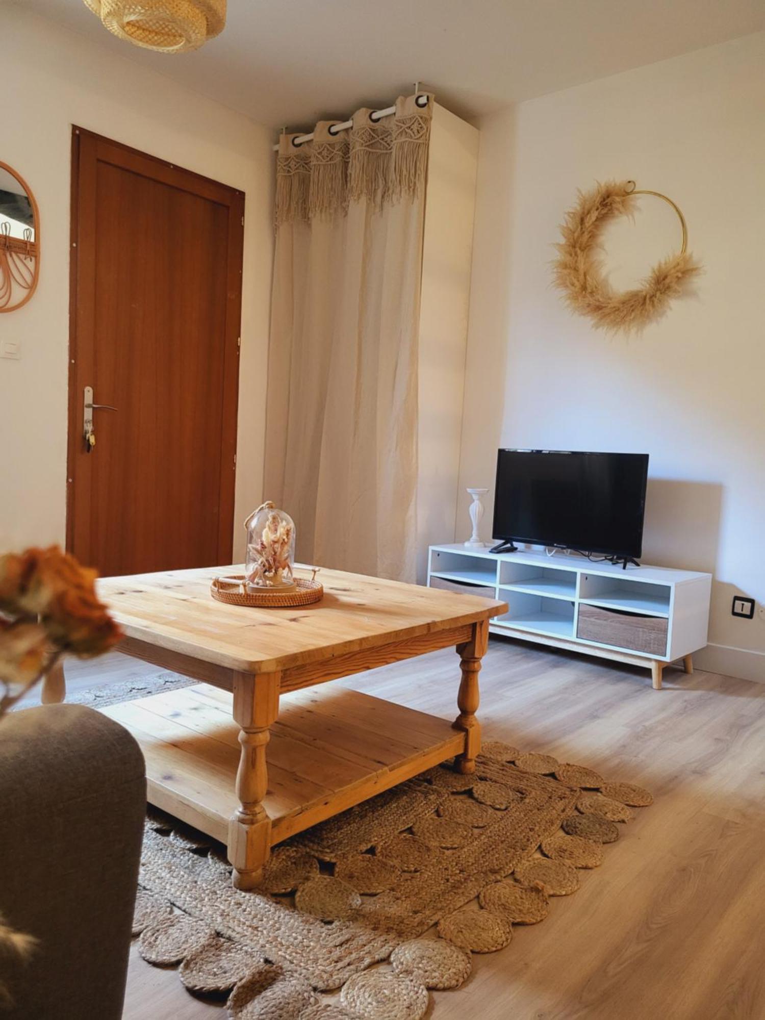 Maison De Village A La Decoration Boheme Jusqu'A 6 Personnes Viviers-lès-Montagnes Екстериор снимка